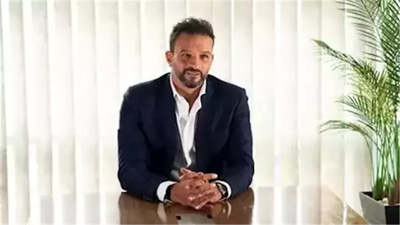 أيمن عباس