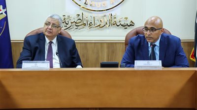 اجتماع موسّع بهيئة الدواء لمناقشة النسخة الخامسة من الدستور الدوائي المصري