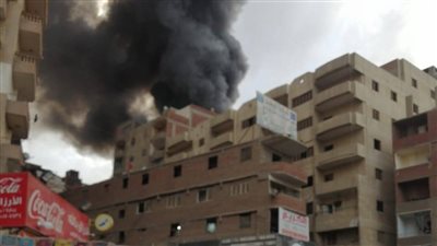 إمتداد حريق الحرفيين لعقار مجاور والدفع بسيارات إطفاء إضافية