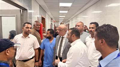 محافظ الأقصر يوجه التضامن الإجتماعى بصرف إعانات عاجلة لمصابي وضحايا حادث الطري