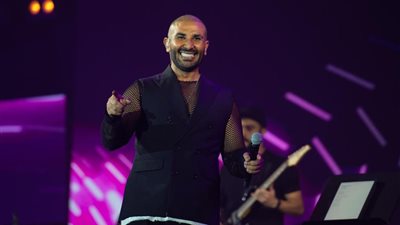 أحمد سعد وحمادة هلال يحيان حفل ضخم للمنتخب بعد التأهل لكأس العالم