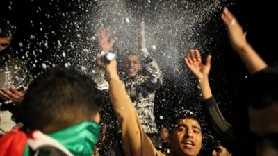 بعد إعلان أنباء وقف الحرب على غزة.. مشهد مؤثر يعيشه طلاب سوريا