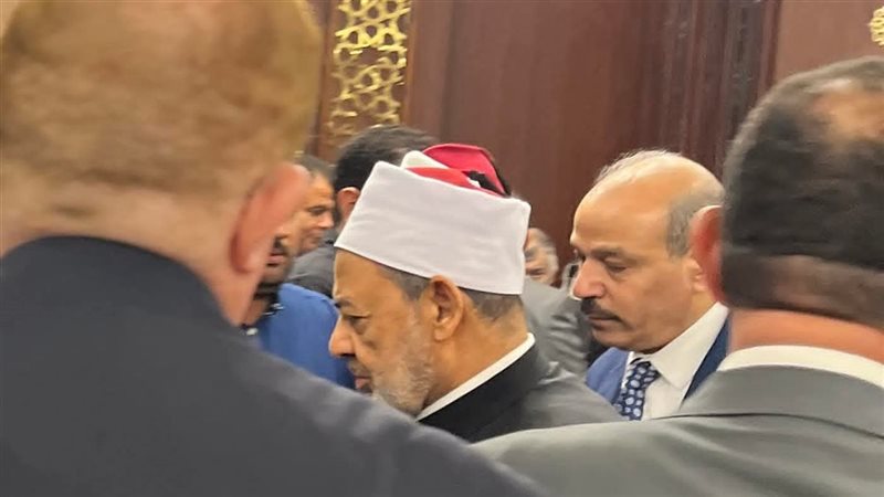 الدكتور أحمد الطيب