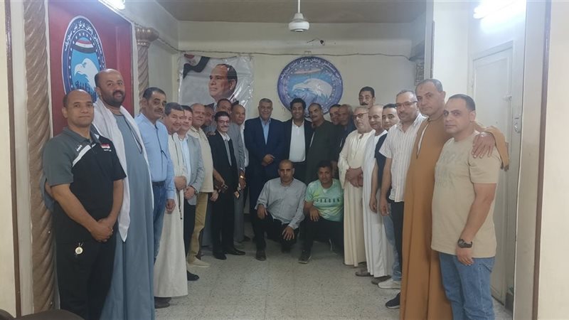 من اجتماع امانة مركز