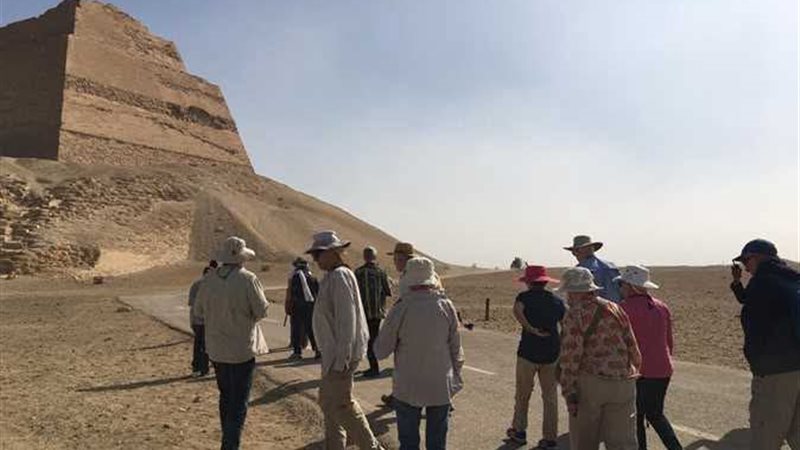 وفود سياحية مختلفة