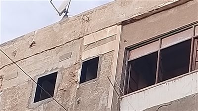 السقف بينزل ميه.. شكوى من عمارات الإسكان الاجتماعي المتهالكة بدمياط 