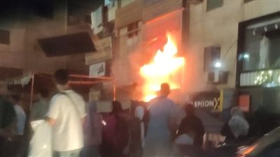 السيطرة على حريق بمخزن مواد غذائية بقرية منطى بقليوب