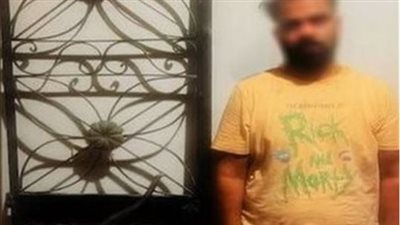 التحقيق مع عاطل متهم بسرقة باب مصعد من داخل عقار بالإسكندرية