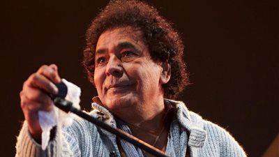 في عيد ميلاده.. ناقدة: محمد منير حالة فنية لا تتكرر ومشروع غنائي عالمي