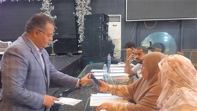 مدير مستشفيات جامعة بنها خلال انتخابات نقابة الاطباء “افخروا بوطنكم ورئيسكم