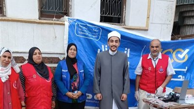 حملة 100 يوم صحة تفحص المواطنين