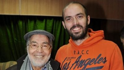 عمر حسن يوسف مستاء من تجاهل والده بمهرجان نقابة الممثلين: مش شايفينه؟