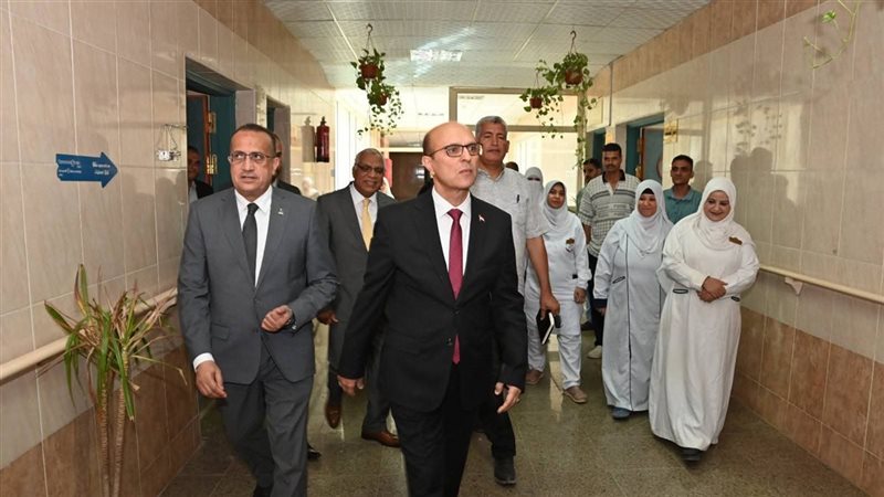 رئيس جامعه اسيوط