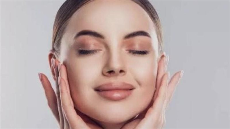 أعشاب للعناية بالبشرة