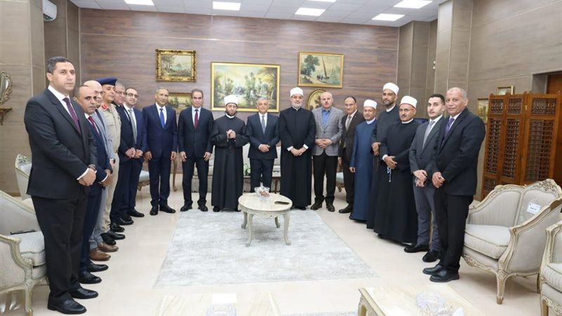 وزير الأوقاف ومفتي