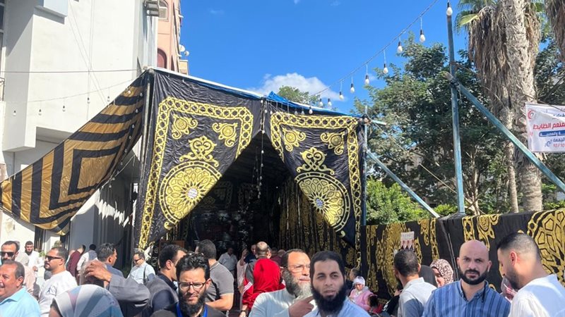 10 مرشحين يتنافسون