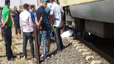 دماء على القضبان.. مصرع شخص أسفل عجلات قطار طنطا أثناء عبوره شريط السكة
