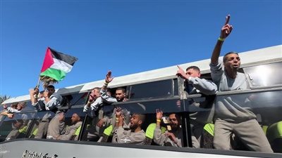 مكتب نتنياهو: لن نفرج عن الأسرى الفلسطينيين إلا بعد تحرير جميع الرهائن