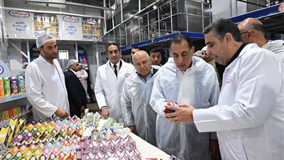 في إطار جولته بالقليوبية.. رئيس الوزراء يتفقد مصنع 