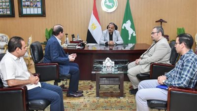 محافظ الشرقية يستقبل نائب وزير الصحة والسكان لشئون الطب الوقائي