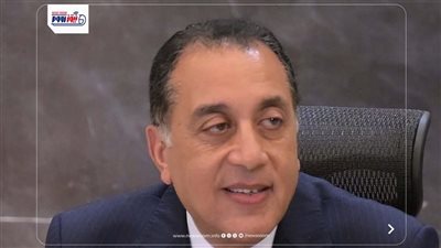 أثناء جولته بالقليوبية.. رئيس الوزراء يتفقد مصنع 