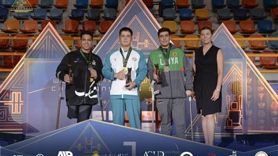 وزير الرياضة يهنئ أبطال مصر بعد تحقيق 13 ميدالية ببطولة العالم لرفع الأثقال