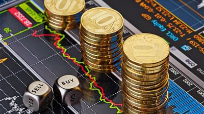 خبير اقتصادي : قرار فيتش يبرهن على متانة الاقتصاد المصري واستدامة النمو|خاص 