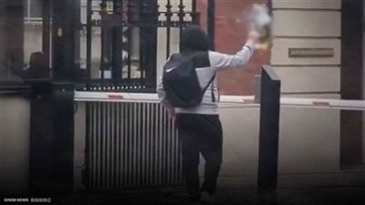 بريطانيا تلغي حكما ضد شخص أحرق نسخة من المصحف الشريف في لندن