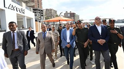 رئيس الوزراء يتفقد فندق ونادي القوات المسلحة للمدنيين والعسكريين ببنها