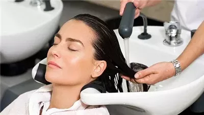 غسل الشعر في الصالون قد يؤدي إلى سكتة دماغية نادرة ..دراسة تكشف