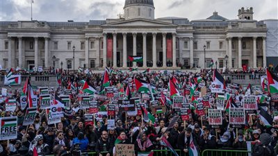 مظاهرات أوروبية تتضامن مع عودة نازحي غزة في ظل الترحيب بوقف الحرب