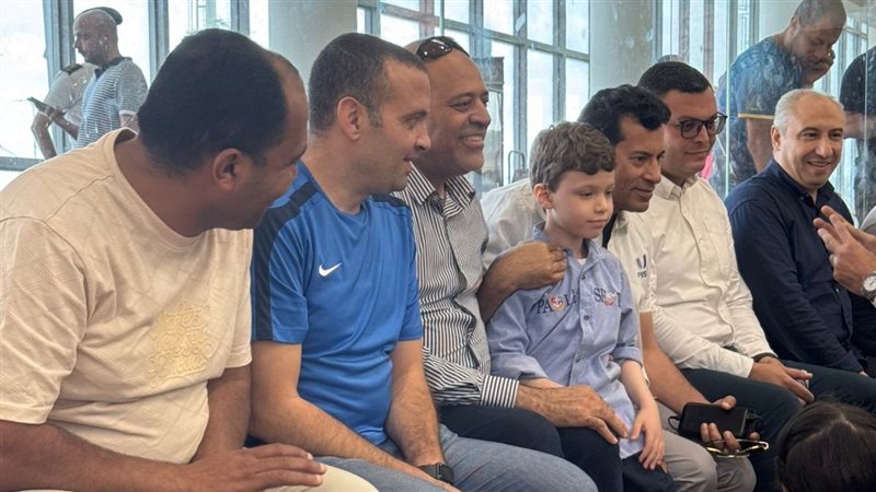 وزراء الشباب والإسكان