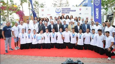 وزير الرياضة يهنئ أبطال مصر لتصدرهم بطولة العالم للسباحة بالزعانف
