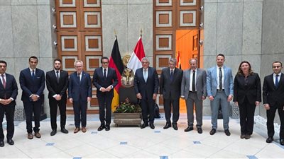 وزير الصحة يبحث مع شركة «دراجر» العالمية تعزيز التعاون لتطوير منظومة الصحة