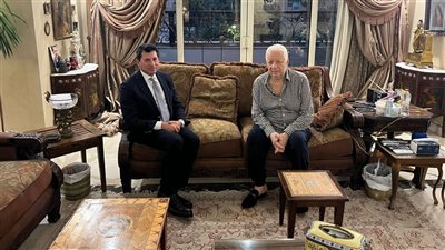 وزير الرياضة يطمئن على مرتضى منصور وحسين لبيب بزيارة خاصة