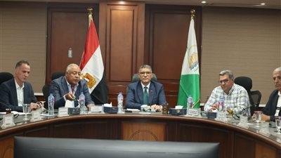 عادل النجار: مشروعات محورية جديدة لدعم البنية التحتية وتسهيل حركة المواطنين