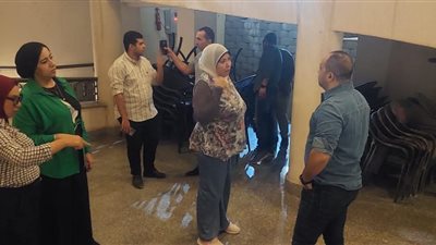 استمرار أعمال التجهيز لمهرجان النباتات الطبية والعطرية بممشى بنى سويف