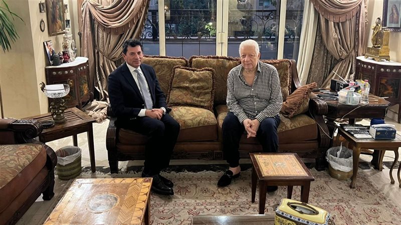 وزير الرياضة أشرف