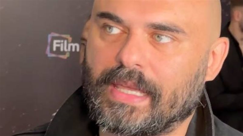 الفنان أحمد صلاح