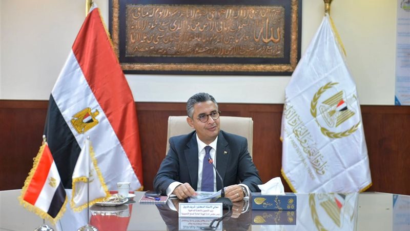 وزير التموين