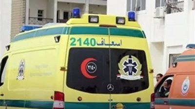 إصابة 4 أشخاص في حادث تصادم أمام كليات جامعة دمنهور