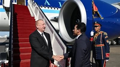 الرئيس الأذربيجاني يصل شرم الشيخ للمشاركة في قمة السلام 