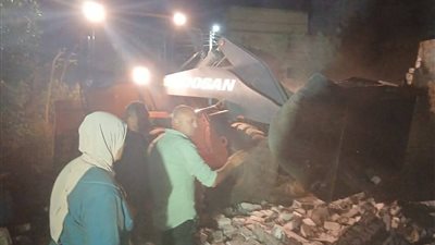 إزالة فورية لحالة بناء مخالف بقرية البساتين بدمياط