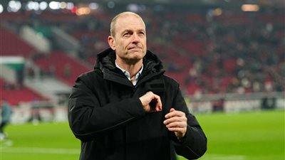 عمرو الحديدي: ياس توروب مدرب قوي الشخصية وسيعيد الانضباط في الأهلي