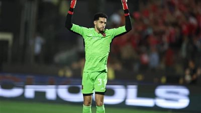 شوبير: عرض إسباني لمصطفى.. وهذا موقف الأهلي من الرحيل 