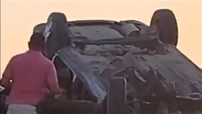 وفاة شخص وإصابة 4 أشخاص في انقلاب سيارة ملاكي بمحور سمير فرج في الأقصر