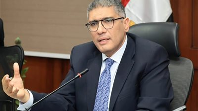 ضبط 4500 بطاقة تموينية قبل استخدامها في عمليات صرف وهمي بالجيزة