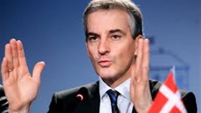 وصول رئيس وزراء النرويج إلي مصر للمشاركة بقمة شرم الشيخ للسلام  