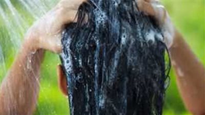 سر الشعر الجميل يبدأ من الفروة.. تعرفي على طرق العناية الصحيحة 	