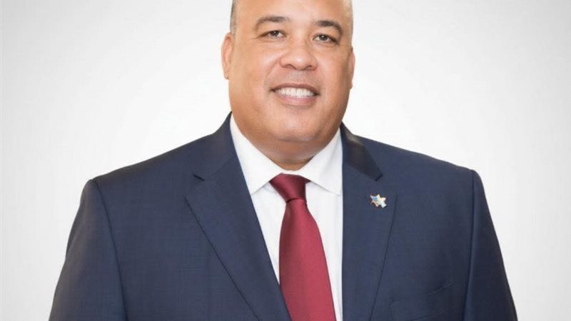 أيمن العشري